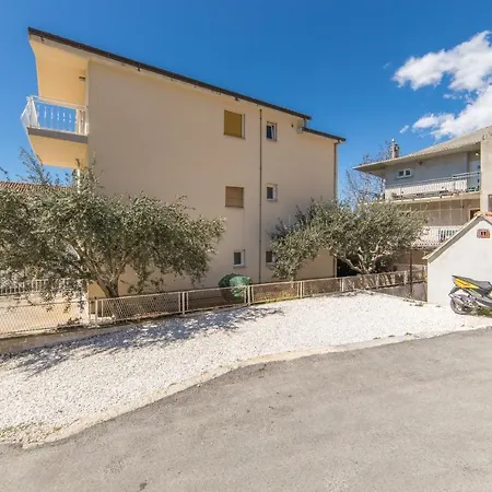Apartment Rustic Nemira Apartamento